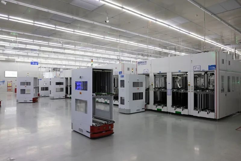 N型電池技術(shù)革命與數(shù)據(jù)科技服務(wù) 誰將引領(lǐng)未來能源新航向？